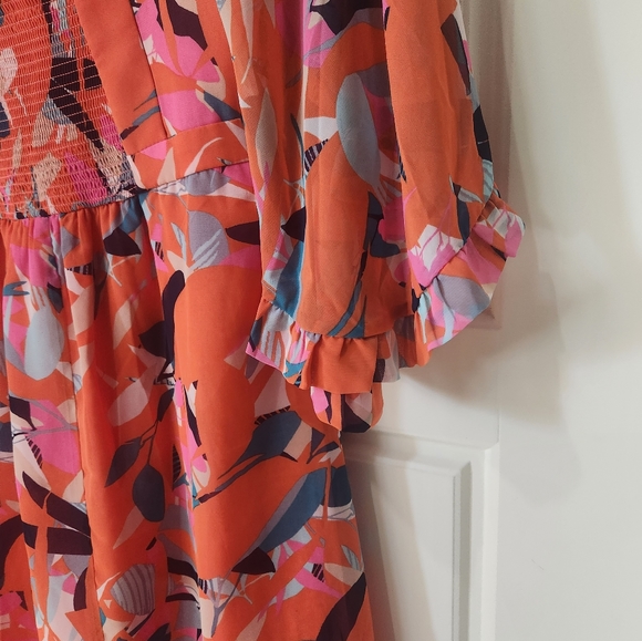 Clover and Sloane Flutter Sleeve Floral Mini Dress, Fit and Flare - Picture 6 of 9